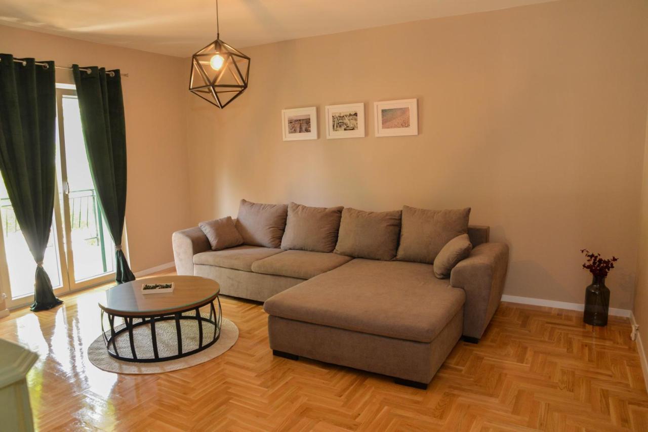 Apartman Maja ซาดาร์ ภายนอก รูปภาพ