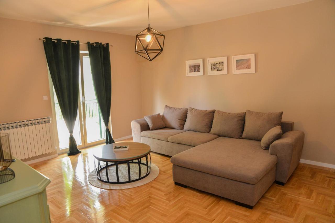 Apartman Maja ซาดาร์ ภายนอก รูปภาพ